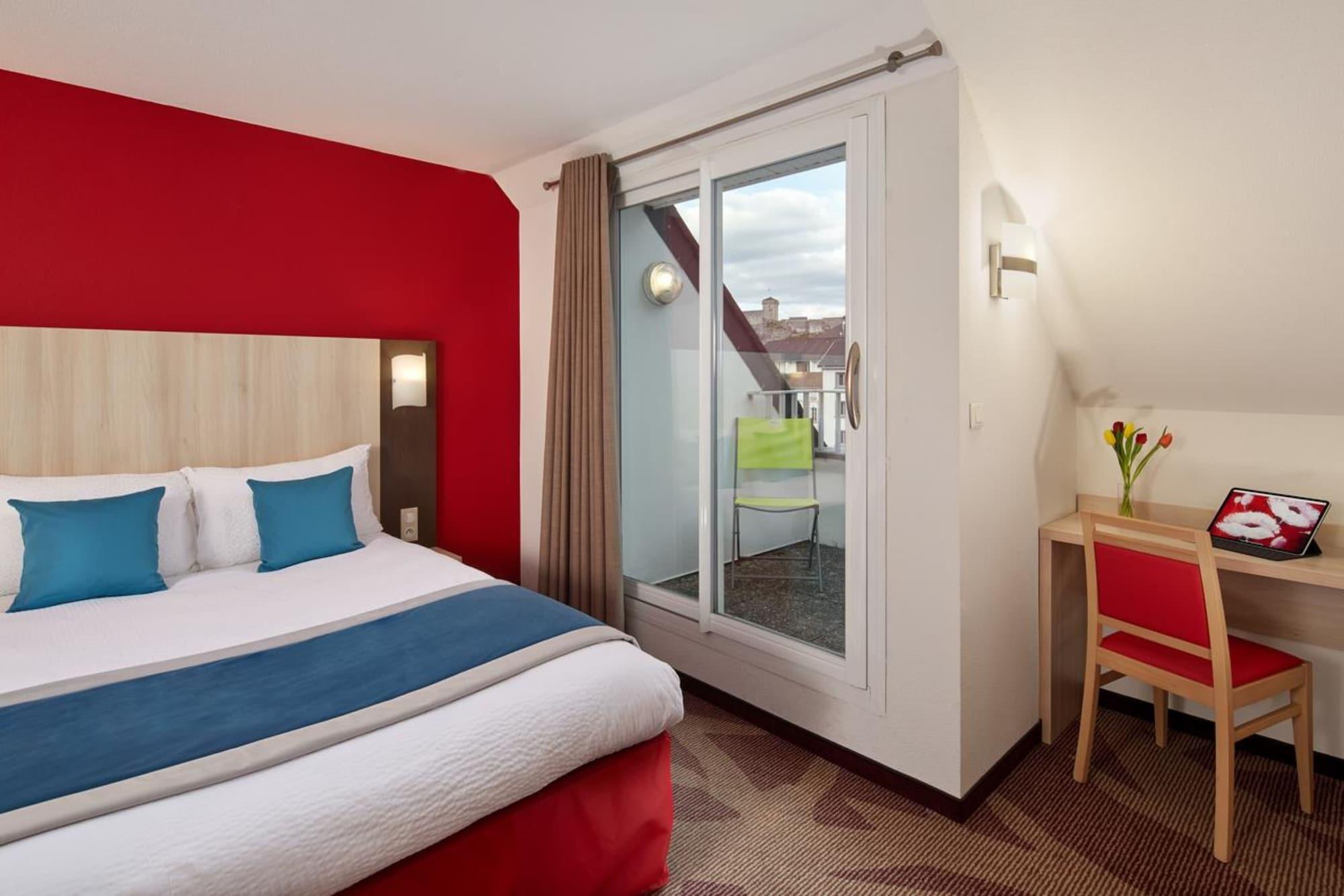 Roissy 4*