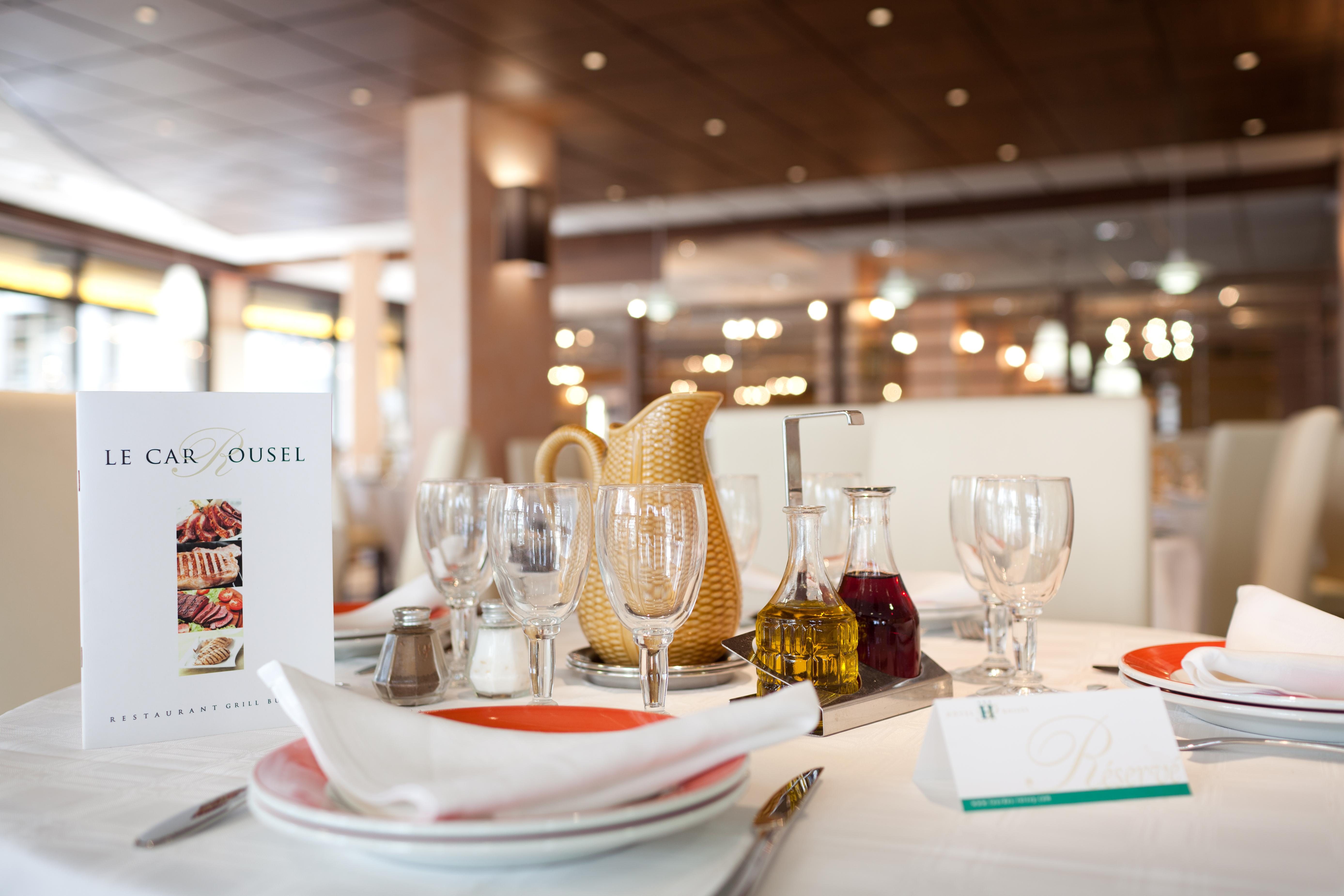 Hotel Roissy 4*