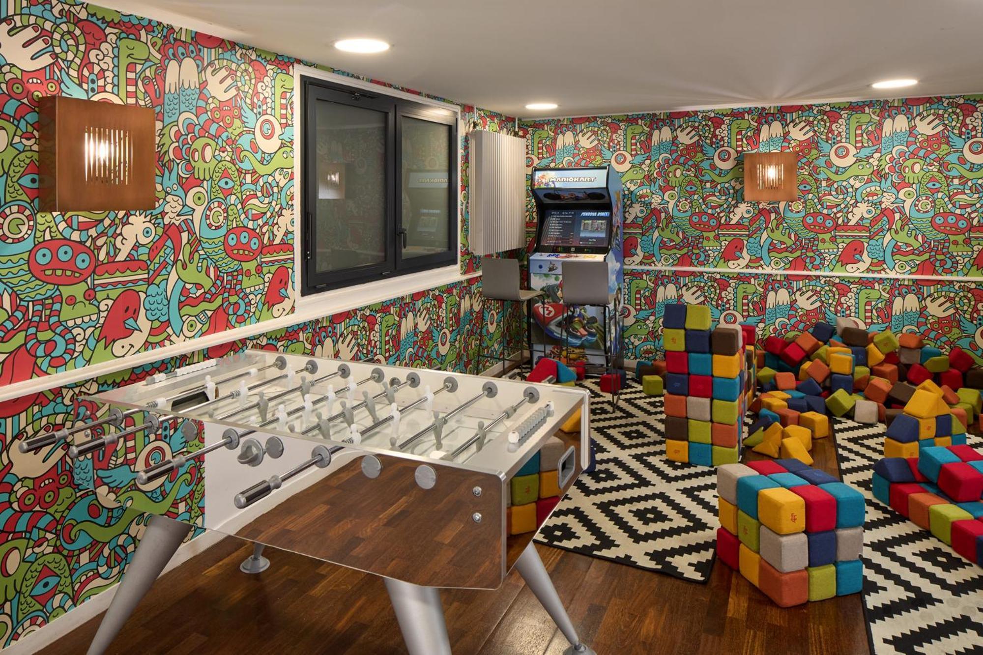 Hotel Roissy 4*
