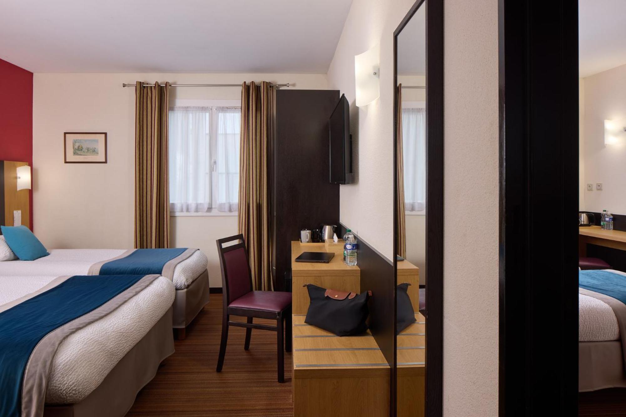 Roissy 4*