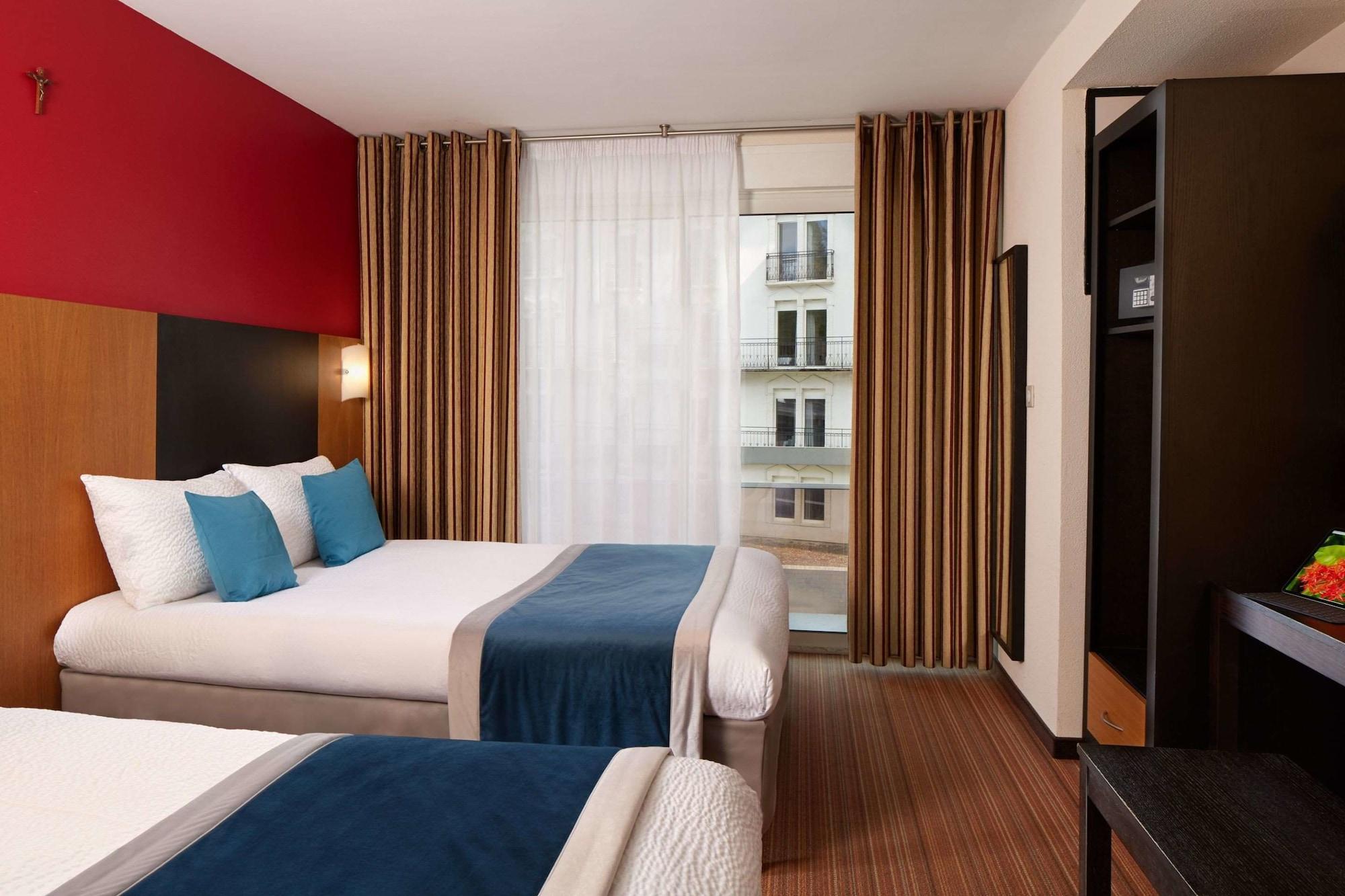 Roissy Hotel